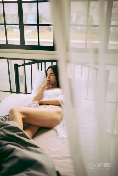 薄寒年叶凝的小说免费阅读